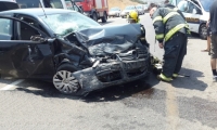 حادث طرق يسفر عن إصابات متوسطة وخطيرة 
